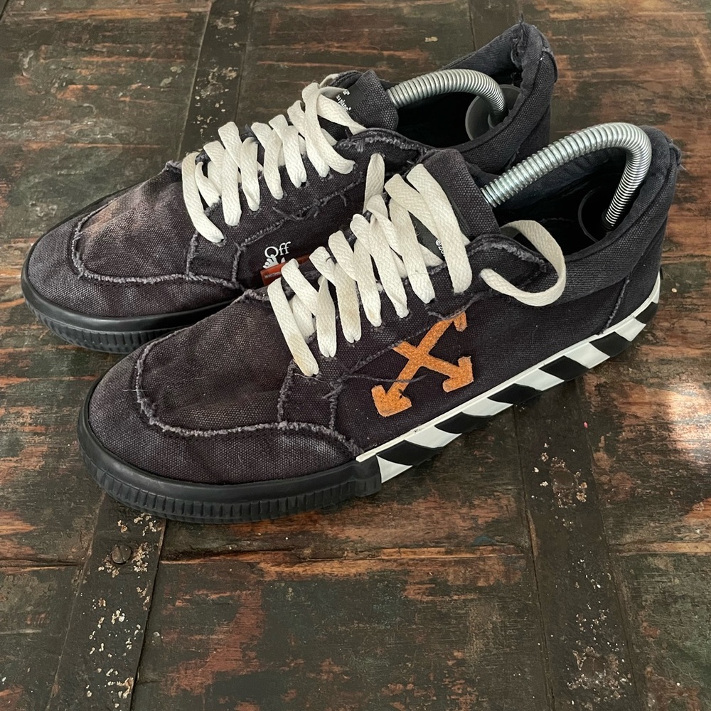 Off White Sneakers